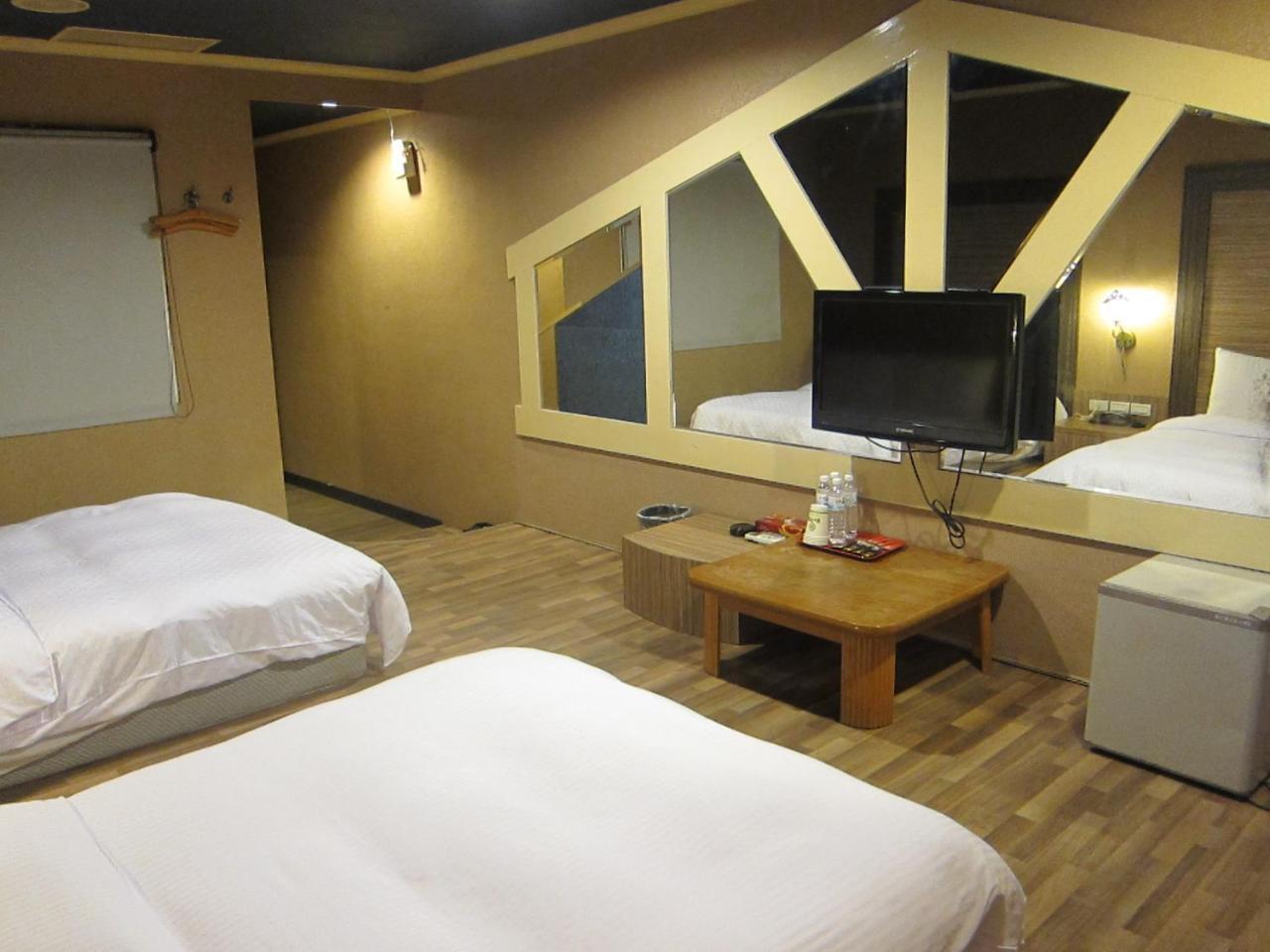 Da Chien Hotel Kaohsiung Eksteriør billede